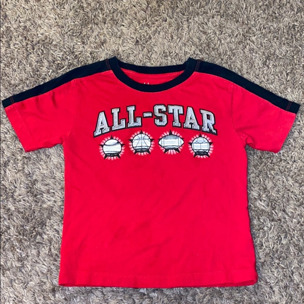 🦄3 FOR $15! Kids korner t-shirt